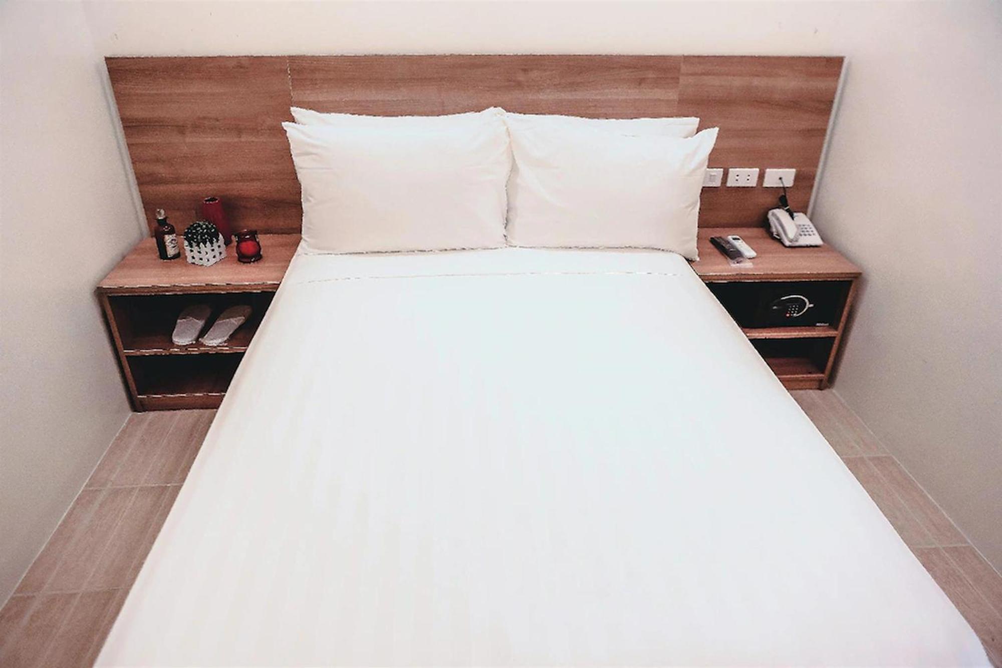 Trip Inn Near Airport Or City Center Legazpi Exterior foto